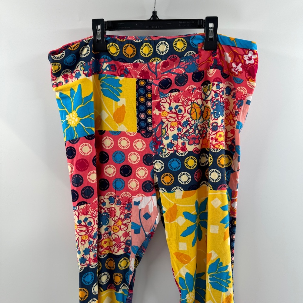 LuLaRoe TC2 Tall & Curvy Leggings - Picture 3 of 5